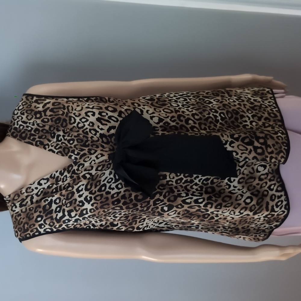 ALFANI NWT Leopard tank With Bow detail. 100% SILK. Size 14 Tribal Fusion
